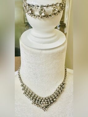 Necklace Bracelet Set Vintage Rhinestone Statement in Silver Tone